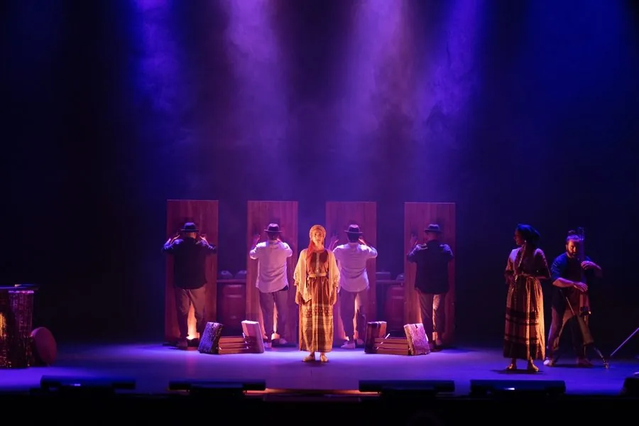 Arona, stage photo 8